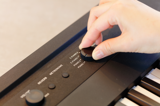 KORG Digitalpiano, Liano, 8 Watt, USB, schwarz